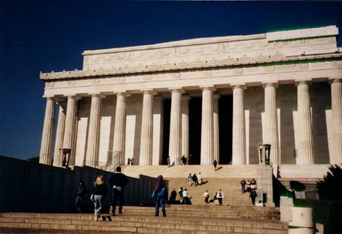 lincoln2.jpg (29492 bytes)